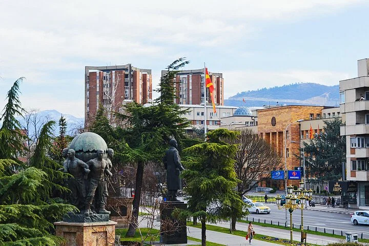 Skopje: Walking Tour & Vodno Mountain Expedition