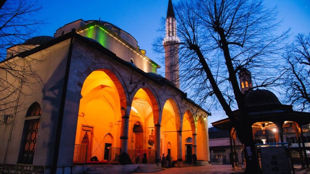Gazi Husrev-beg Mosque - Sarajevo walking tour