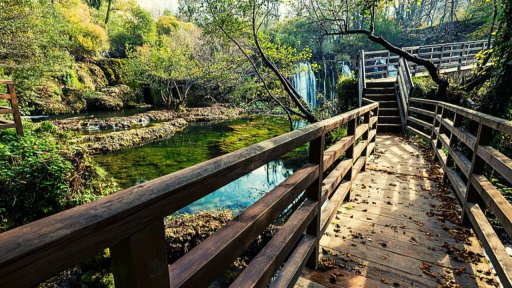 Sarajevo to Bihac: Una River & Waterfall Expedition, Fethija Mosque