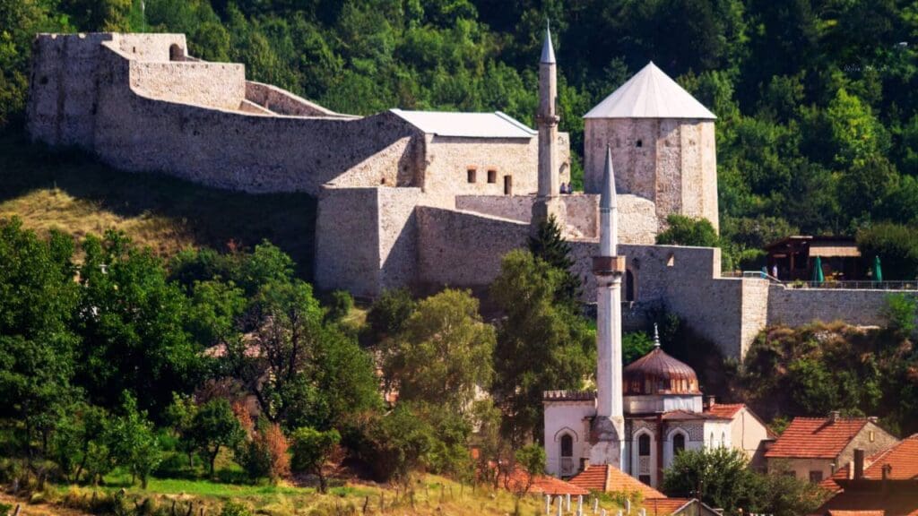 Bosnian Kingdom Capitals: Travnik & Jajce Travnik Fortress - Old Town