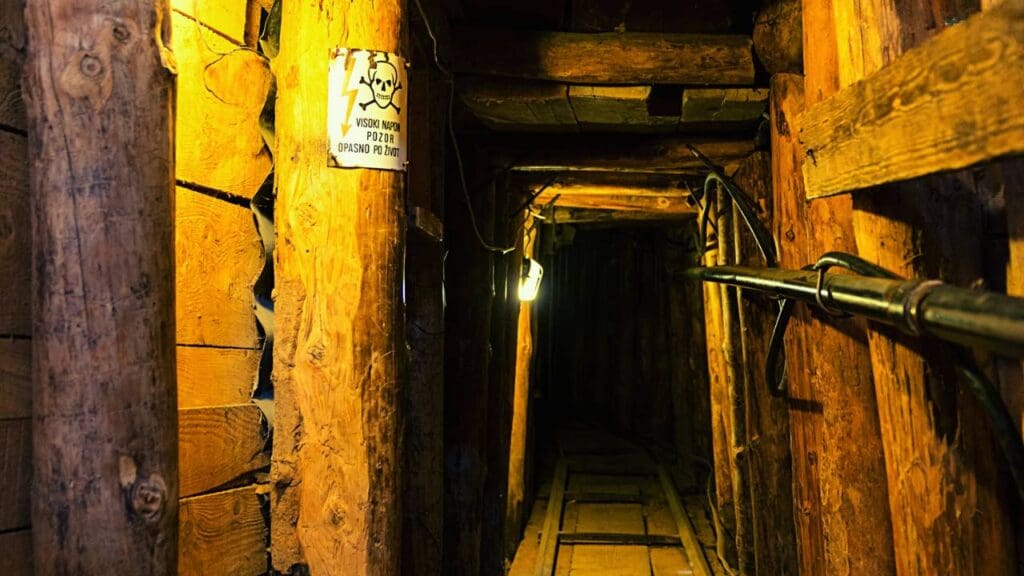 Tunnel of Hope - Tunel Spasa Tunnel of Hope & Cable Car Tour