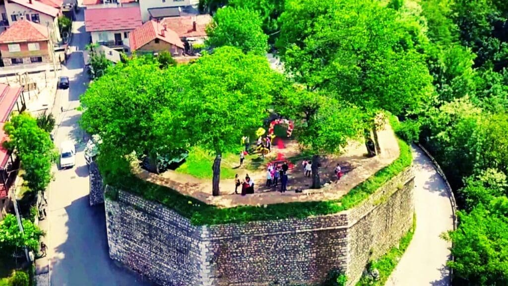 Yellow Fortress Tunnel of Hope & Cable Car Tour