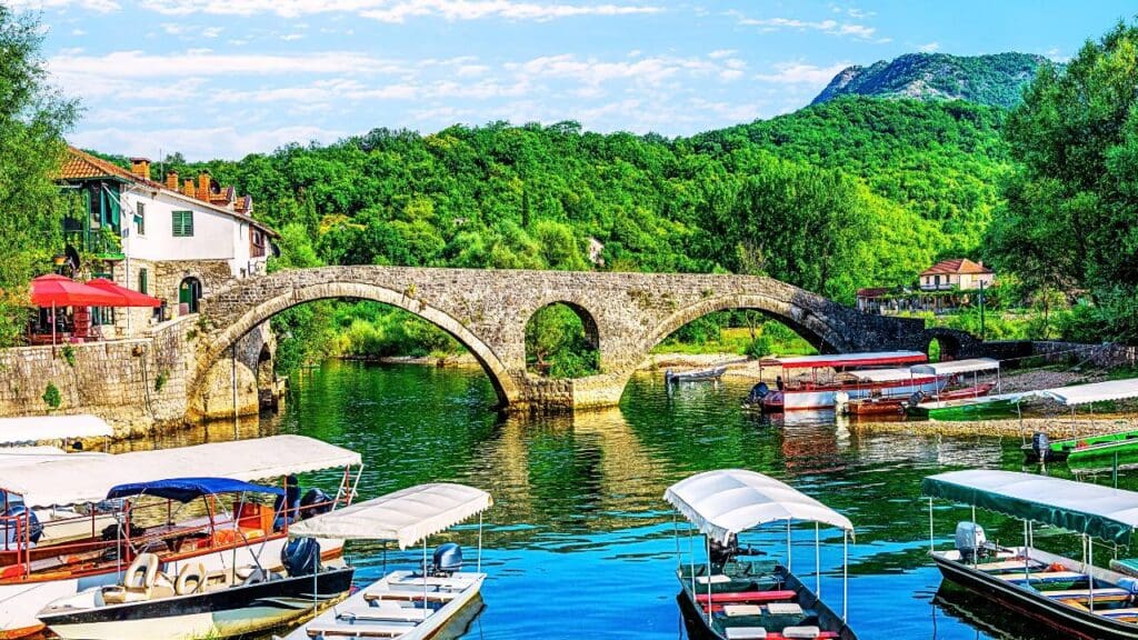 Montenegro in a Day: Lovćen Mountains to Cetinje Royal Towns