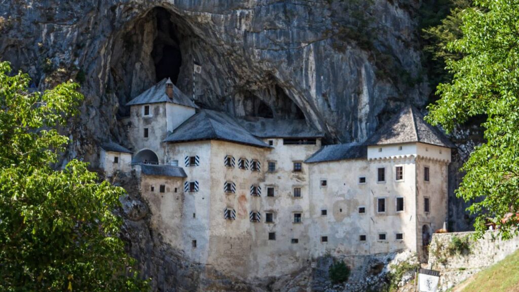 Balkan Experience: A 13-Day Heritage and Scenery